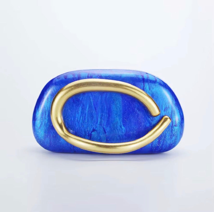 Sculptural Seashell Marble Clutch – Premium Acrylic Shoulder Bag with Detachable Metallic Chain.