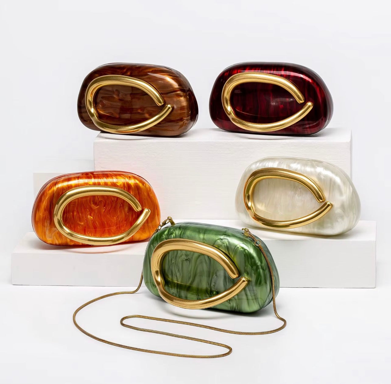 Sculptural Seashell Marble Clutch – Premium Acrylic Shoulder Bag with Detachable Metallic Chain.